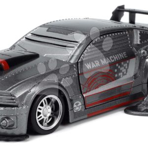 Autíčko Marvel War Machine 2006 Ford Mustang Jada kovové s otevíratelnými dveřmi a figurkou War Machine délka 14 cm 1:32