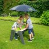 Pískoviště cedrové stůl na vodu a písek Aksent sand&water table Deluxe Exit Toys velké s krytem slunečníkem a zahradním nářadím - Image 2