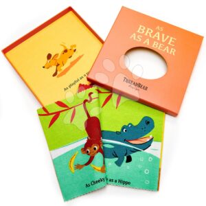 Textilní knížka Brave as a Bear Rag Book ThreadBear s 12 divokými zvířátky 100% jemná bavlna v dárkovém balení od 0 měs