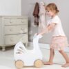 Dřevěný kočárek Labuť Sweet Swan Pram Tender Leaf Toys s textilním polštářem a peřinkou pro 36 cm panenku od 18 měs. - Image 2
