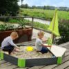 Pískoviště cedrové loď s kormidlem Aksent Boat Sandpit Exit Toys stožár s plachtou a úložným prostorem 190*90 cm - Image 3