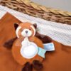 Plyšová panda na loutkové divadlo Red Panda Hand Puppet Unicef Collection Doudou et Compagnie v dárkovém balení červená 25 cm od 0 měsíců - Image 3