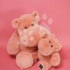 Plyšový hrošík Hip'Hug Histoire d’ Ours růžový 25 cm od 0 měsíců - Image 3