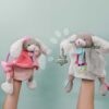 Plyšový pejsek na loutkové divadlo Dog Toopi Girl Hand Puppet Doudou et Compagnie růžový 28 cm od 0 měsíců - Image 3