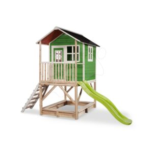 Domeček cedrový na pilířích Loft 500 Green Exit Toys s voděodolnou střechou pískovištěm a skluzavkou 1