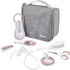 Toaletní potřeby pro miminko Hanging Toiletry Pouch Beaba v závěsné taštičce s 9 doplňky růžové