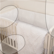 Sada do postýlky Pure White Flowers toT's-smarTrike květy hnízdo
